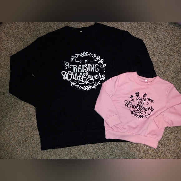 Boutique Mommy & Me Wildflowers Matching Sweaters - Picture 5 of 10